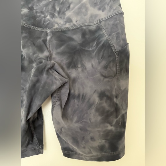 Lululemon Align 6” shorts size 6 - Picture 3 of 5